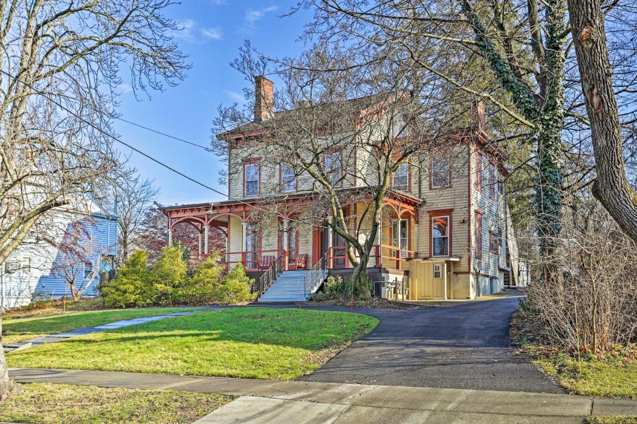 Historic Poughkeepsie Apt - Walkable Location Buitenkant foto